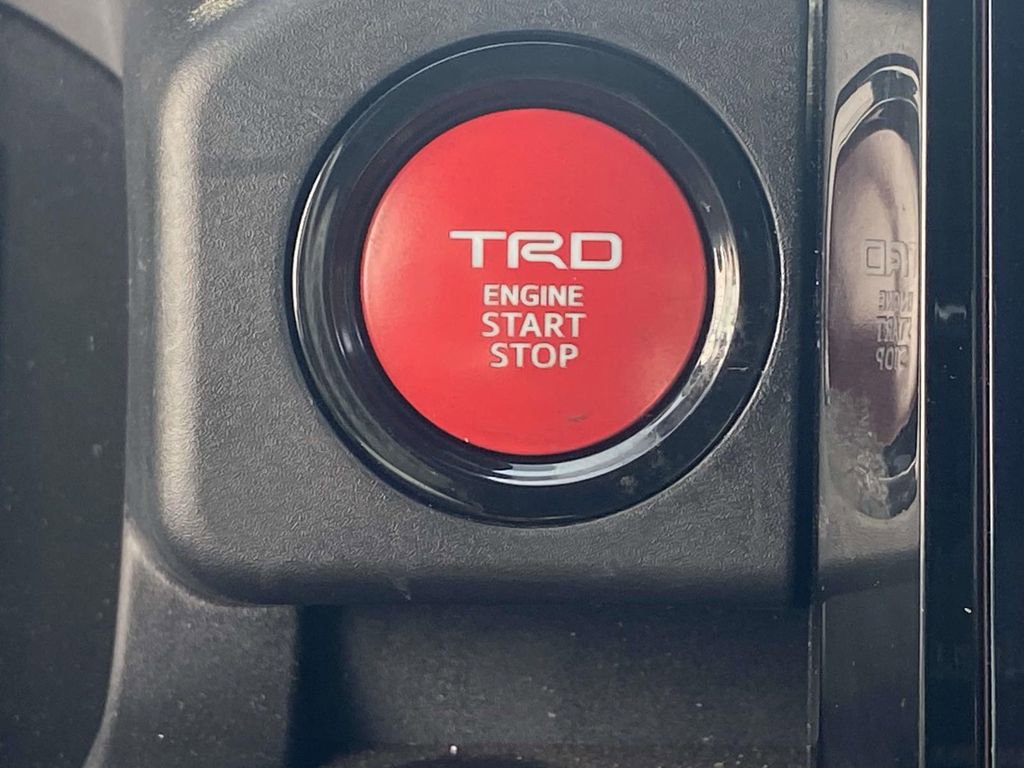 Used 2024 Toyota Tacoma TRD Sport RWD image 28