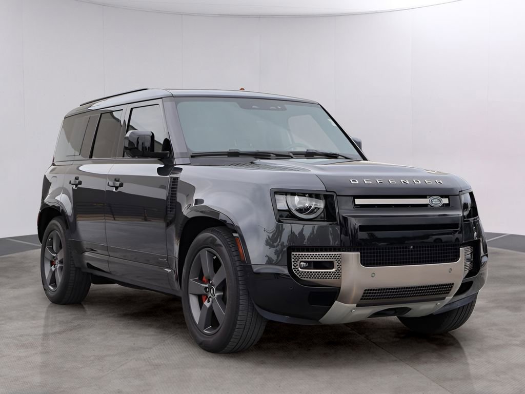 Used 2025 Land Rover Defender 110 X AWD/4WD image 3