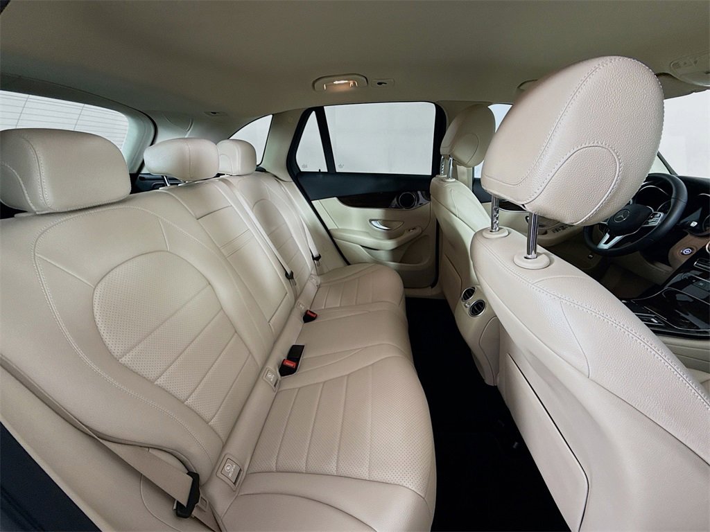 Used 2021 Mercedes-Benz GLC 300 4MATIC image 26