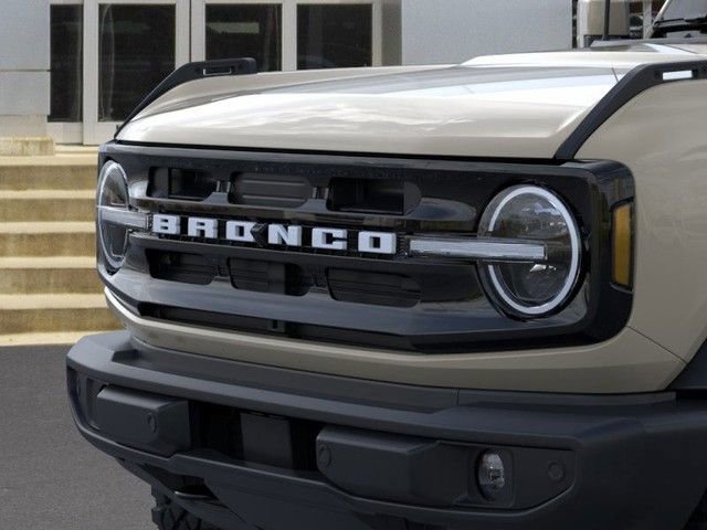 New 2025 Ford Bronco Outer Banks w/ Sasquatch Package image 19