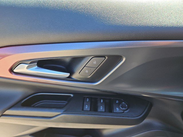 Used 2024 Chevrolet Equinox EV RS FWD image 21