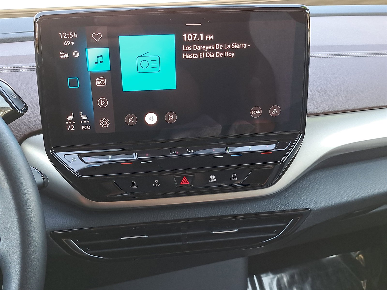 Certified 2023 Volkswagen ID.4 Standard image 19