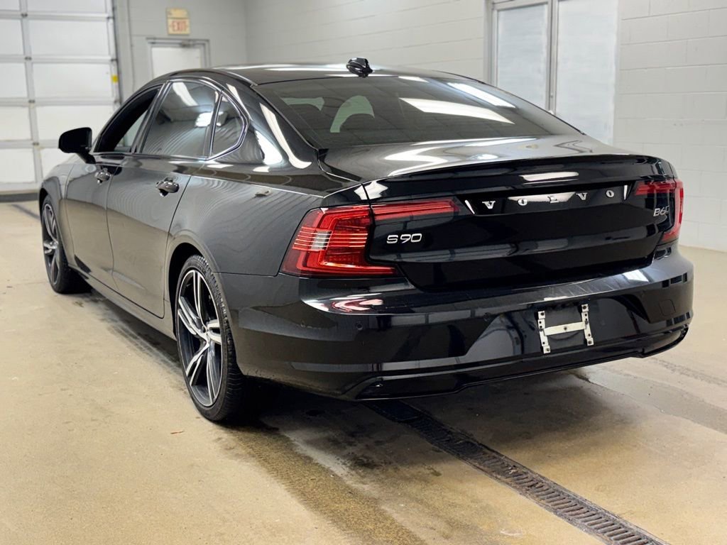 Used 2022 Volvo S90 B6 R-Design w/ Advanced Package image 7