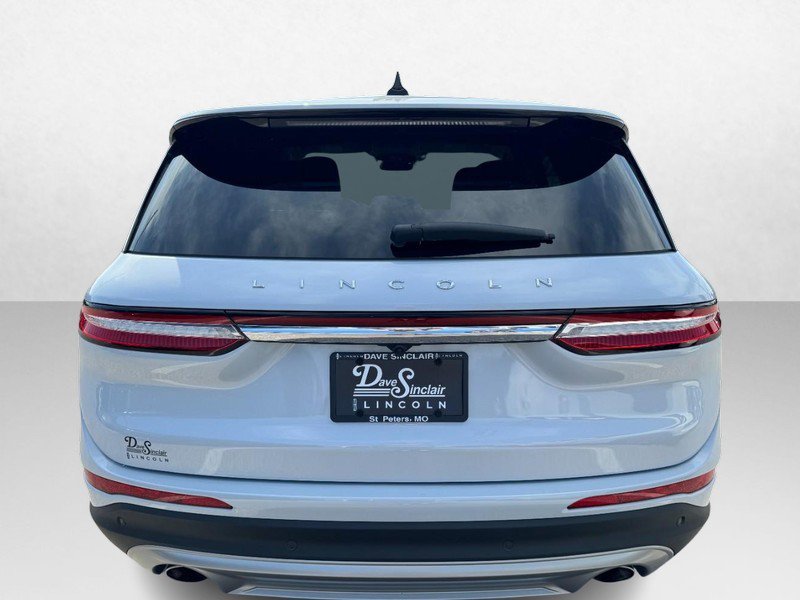 Used 2025 Lincoln Corsair Reserve w/ Rear Removable Package Tray image 6