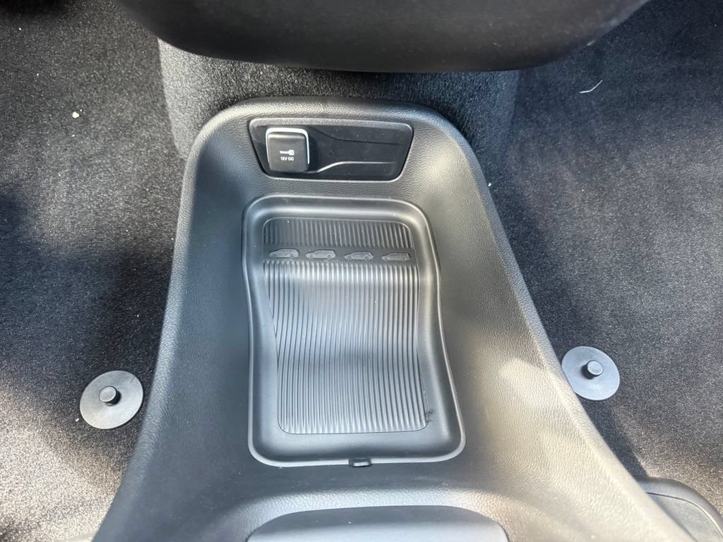 New 2027 Chrysler Pacifica Select FWD image 26