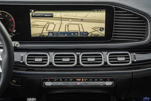 New 2026 Mercedes-Benz GLS 450 4MATIC image 23