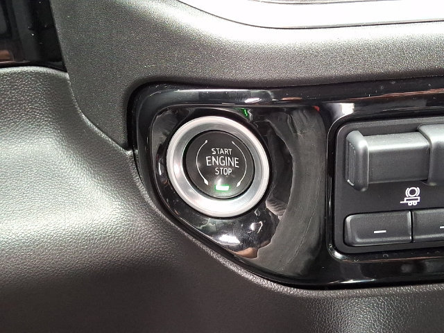 Used 2022 Chevrolet Silverado 1500 LTZ AWD/4WD image 24