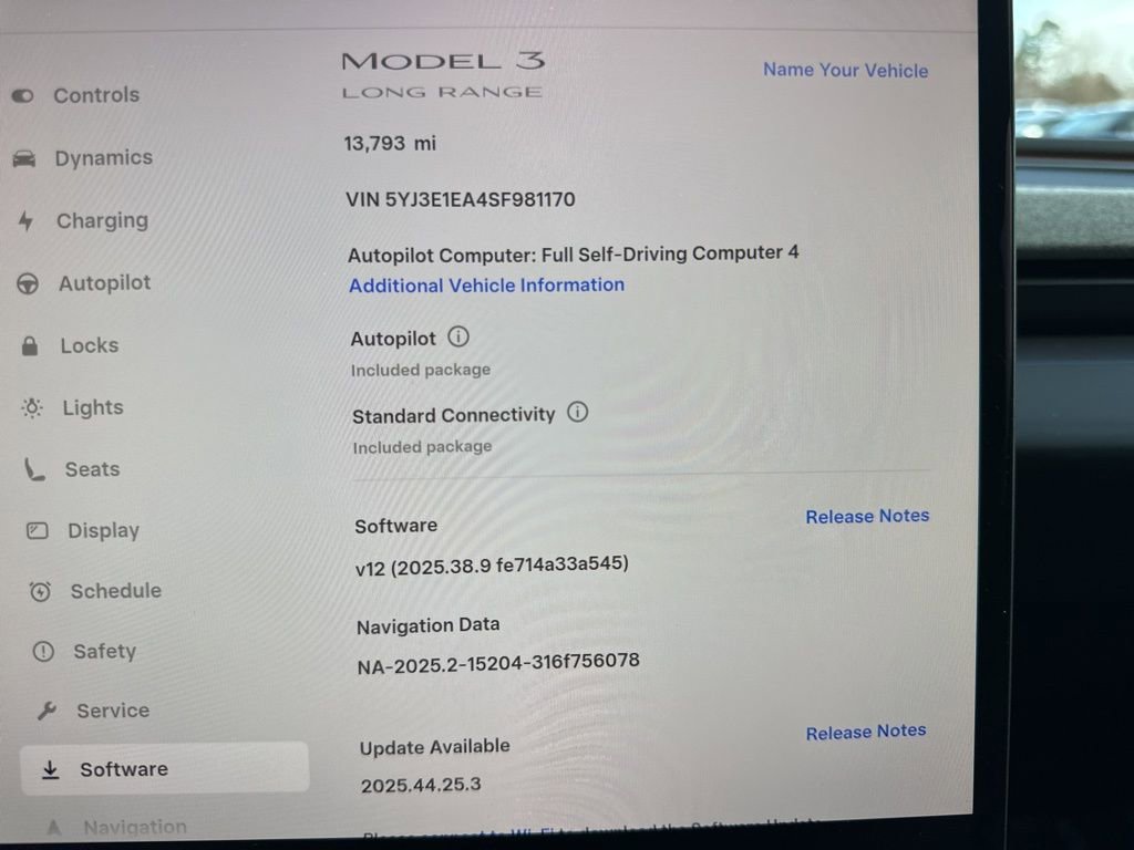 Used 2025 Tesla Model 3 Long Range image 25