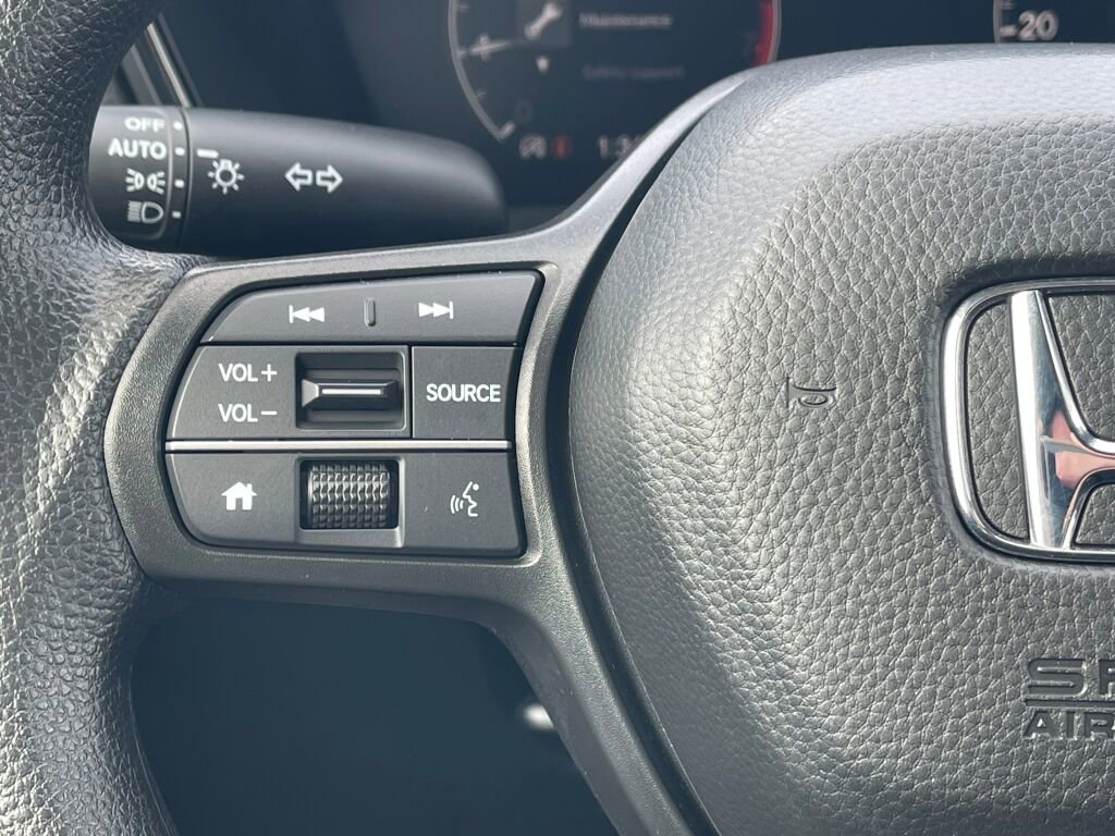 Used 2025 Honda CR-V LX image 16