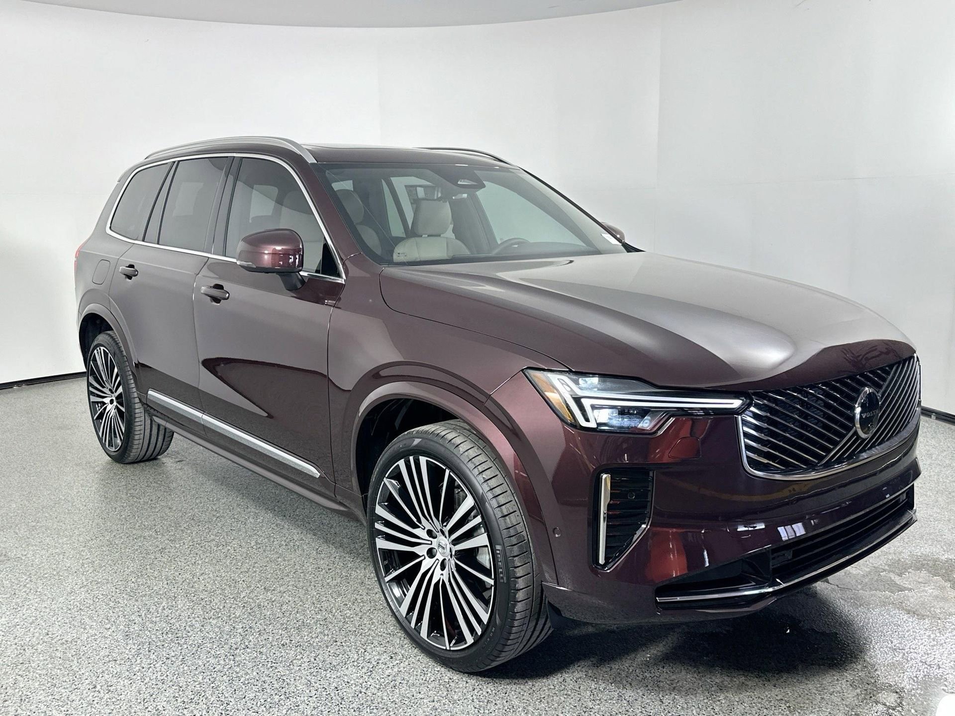 New 2026 Volvo XC90 B5 Plus image 3