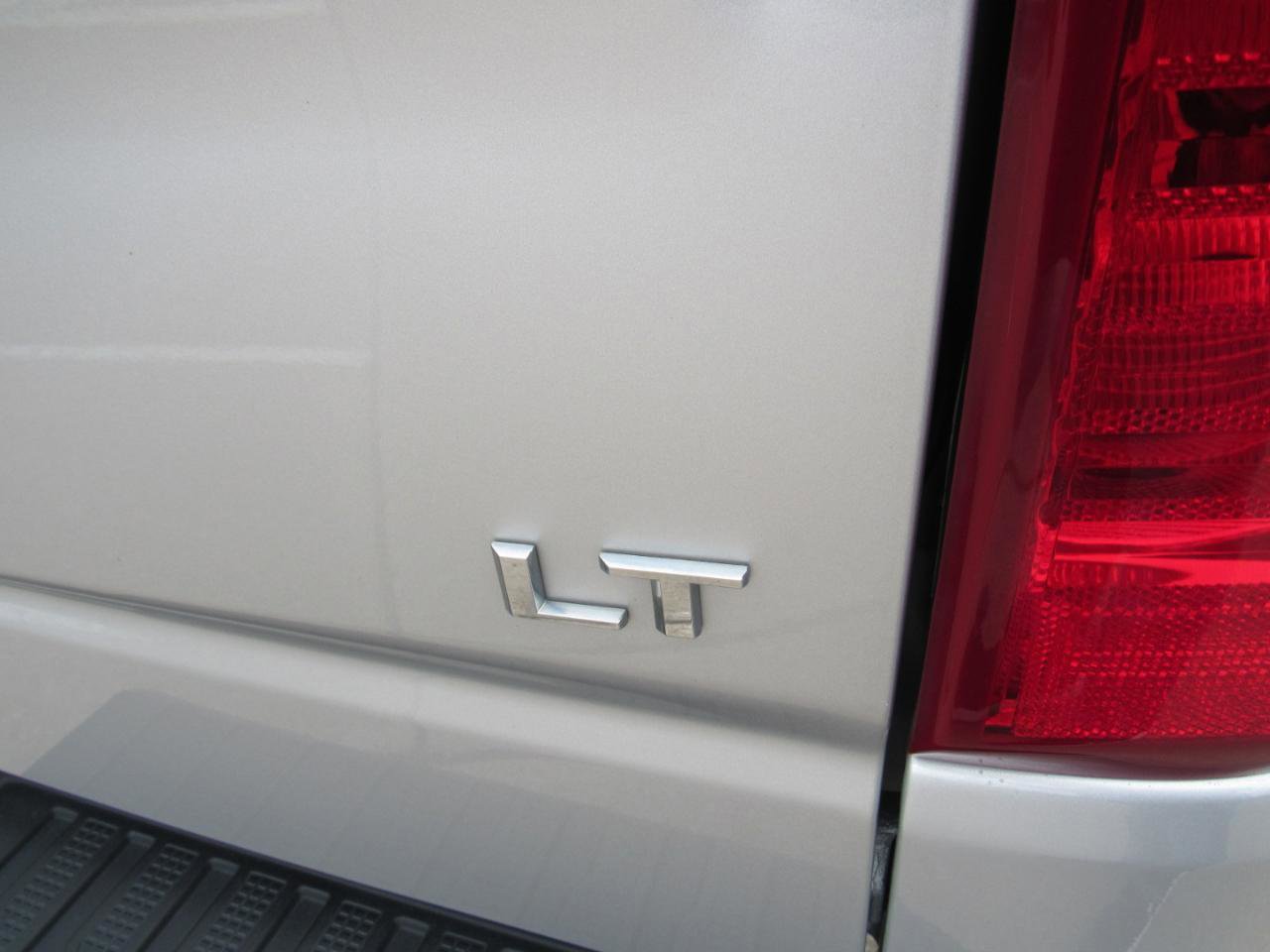 Used 2020 Chevrolet Silverado 1500 LT w/ All-Star Edition image 34