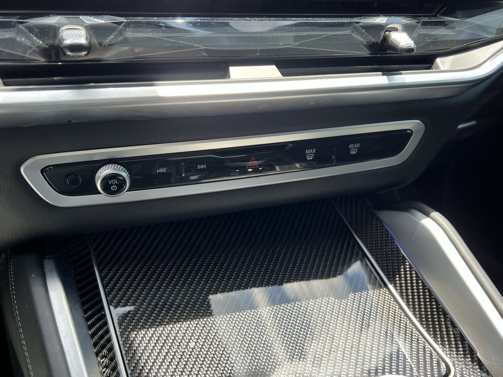 Used 2025 BMW X6 M60i AWD/4WD image 19