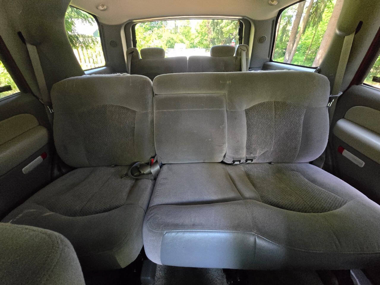 Used 2000 Chevrolet Tahoe LS w/ LS Preferred Equipment Group AWD/4WD image 14