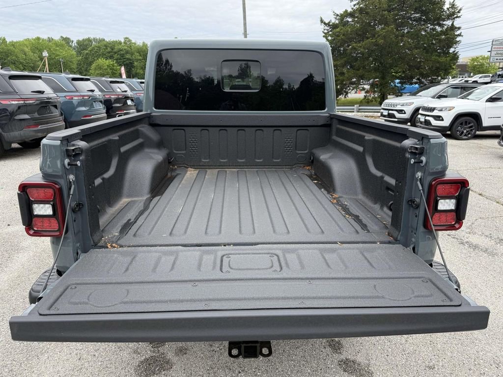 New 2026 Jeep Gladiator Rubicon AWD/4WD image 11