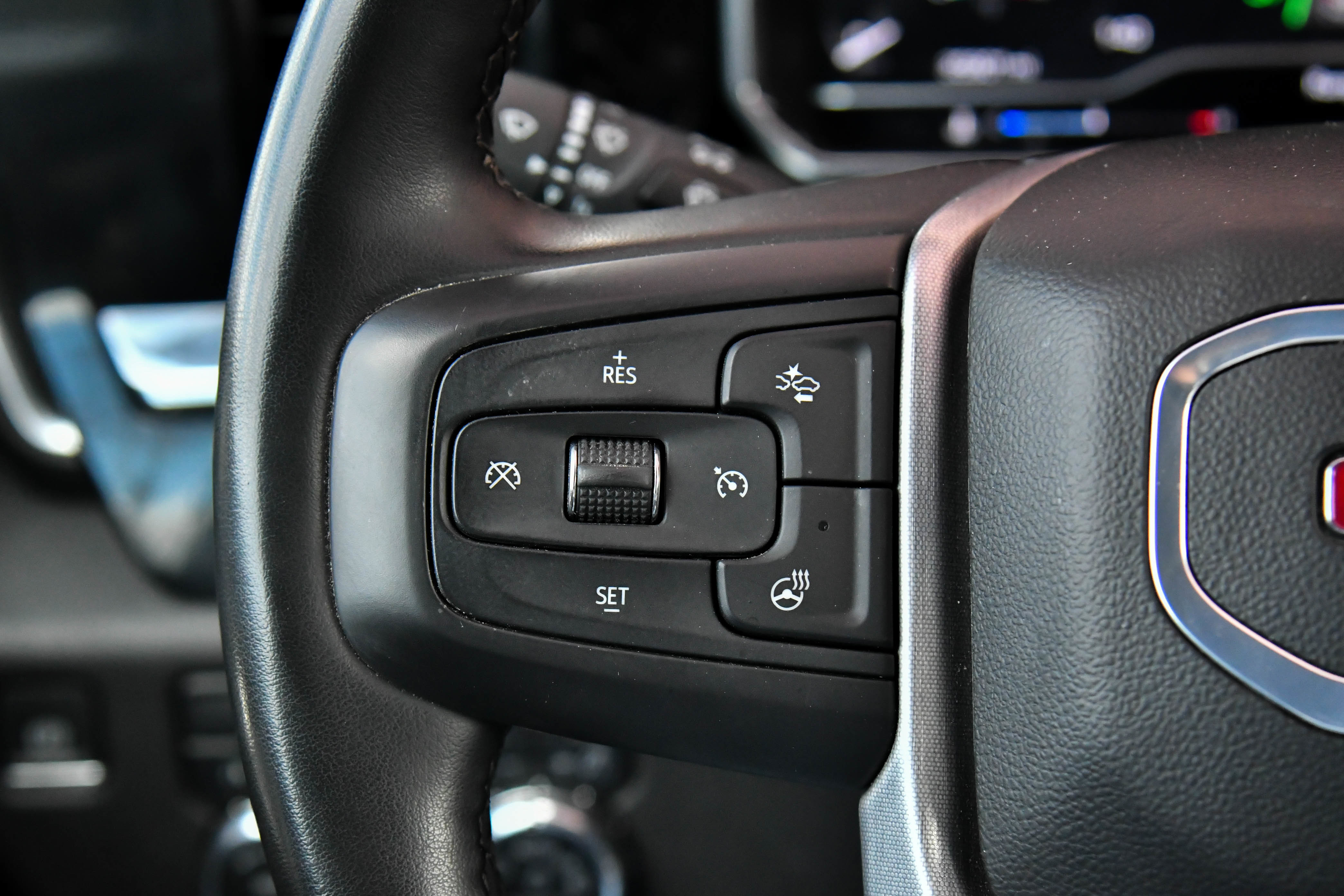 Used 2024 GMC Sierra 1500 SLT image 31