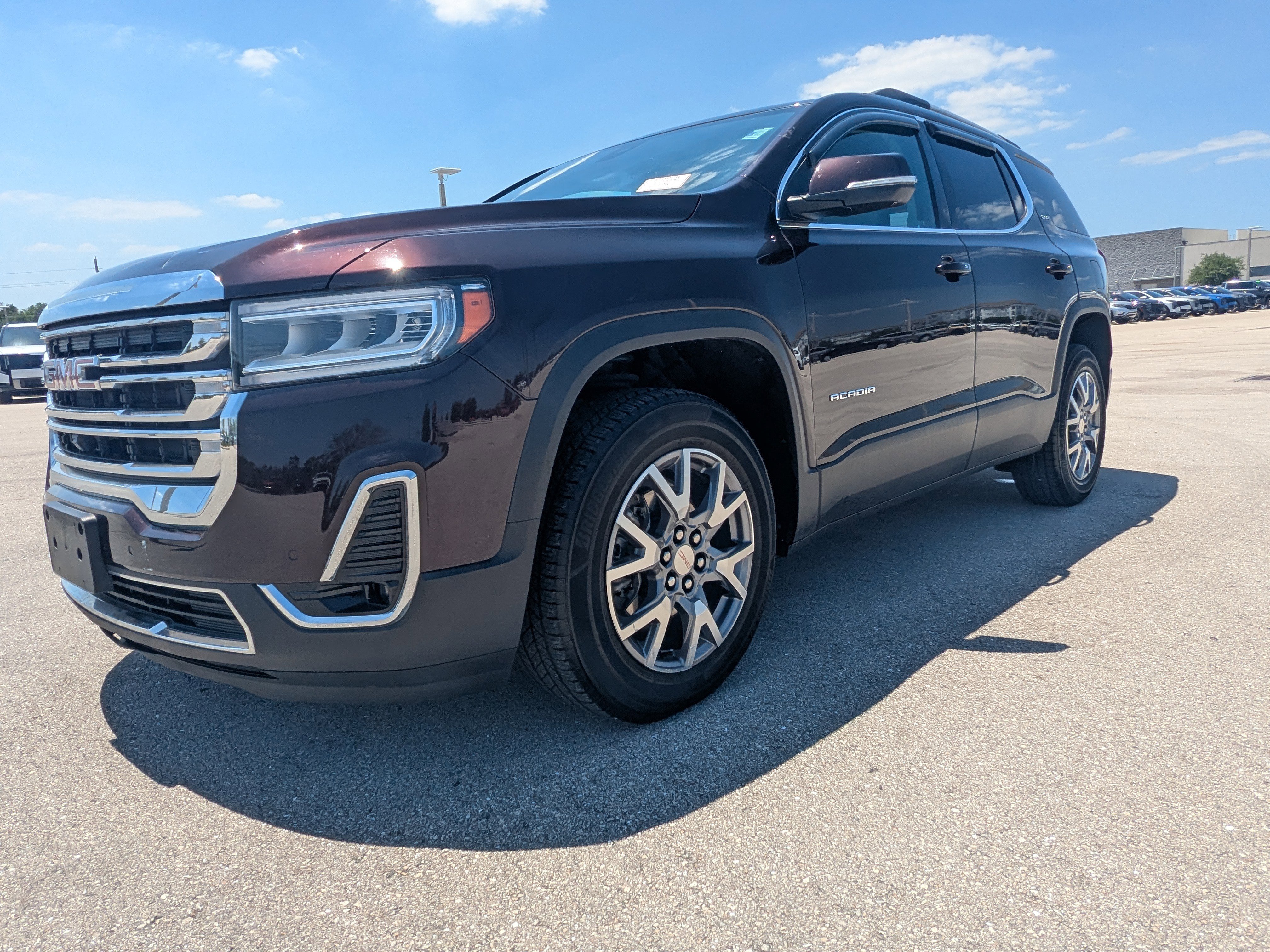 Used 2021 GMC Acadia SLT w/ Premium Package image 9