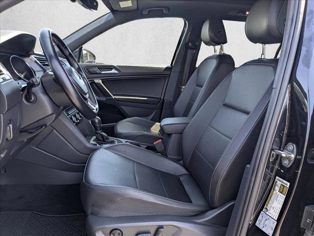 Used 2020 Volkswagen Tiguan SE R-Line FWD image 16