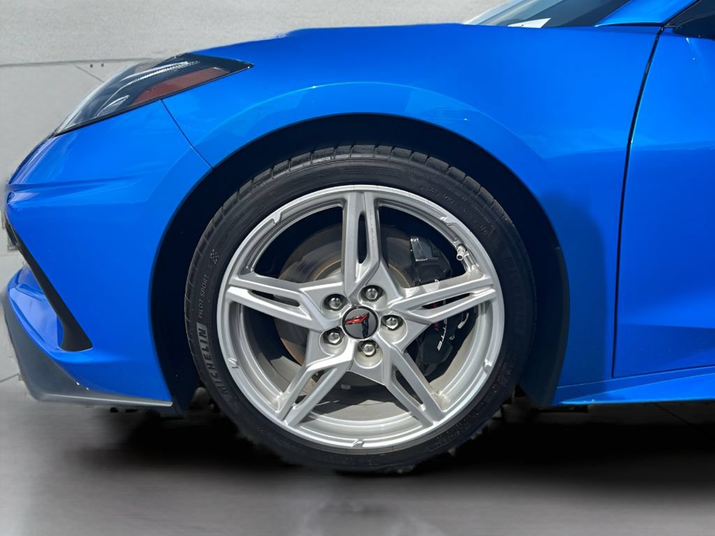 Used 2025 Chevrolet Corvette Stingray Preferred Cpe w/ Z51 Performance Package RWD image 29