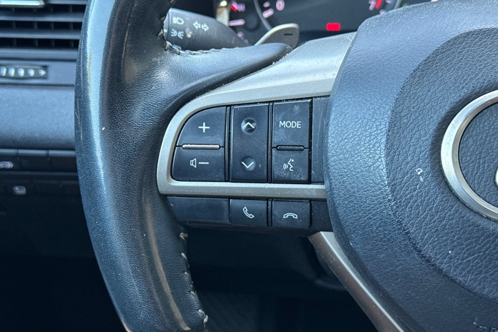 Used 2022 Lexus RX 350 AWD w/ Premium Package image 36