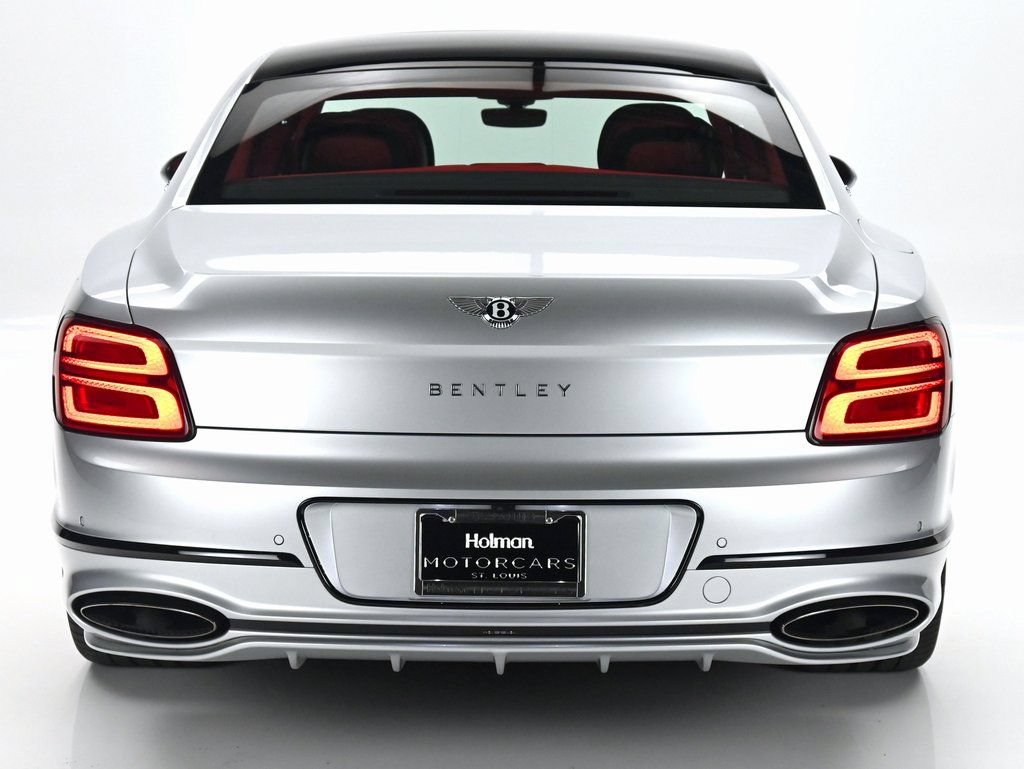 Used 2025 Bentley Flying Spur Plug-In Hybrid AWD/4WD image 41