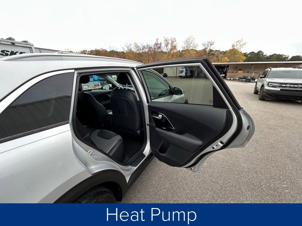 Used 2020 Kia Niro EX w/ Cold Weather Package image 19