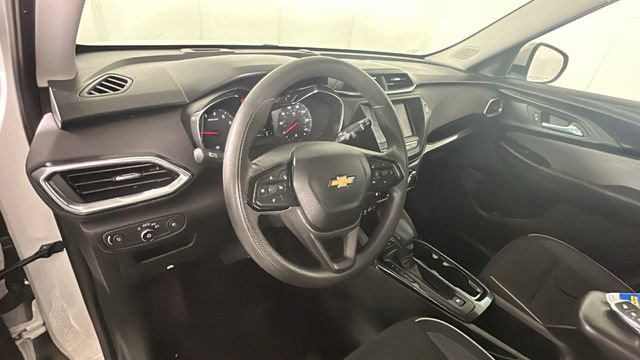 Used 2022 Chevrolet TrailBlazer LT FWD image 13