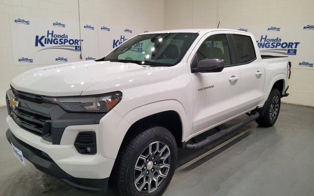Used 2024 Chevrolet Colorado LT w/ LT Convenience Package III image 6