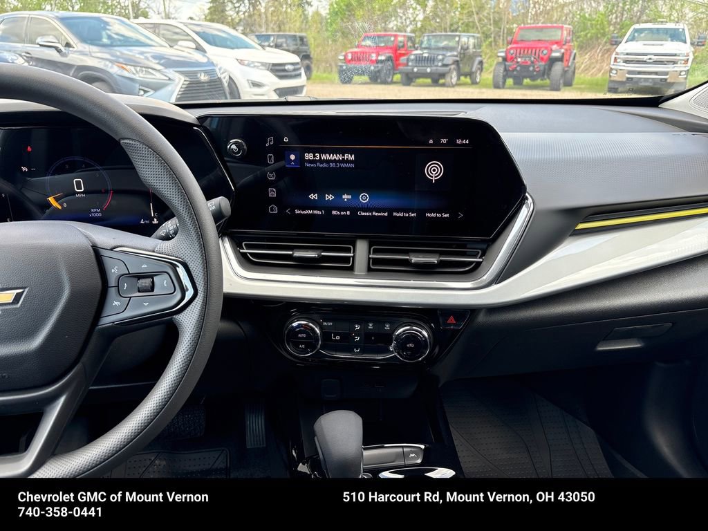 New 2026 Chevrolet Trax LT FWD image 18