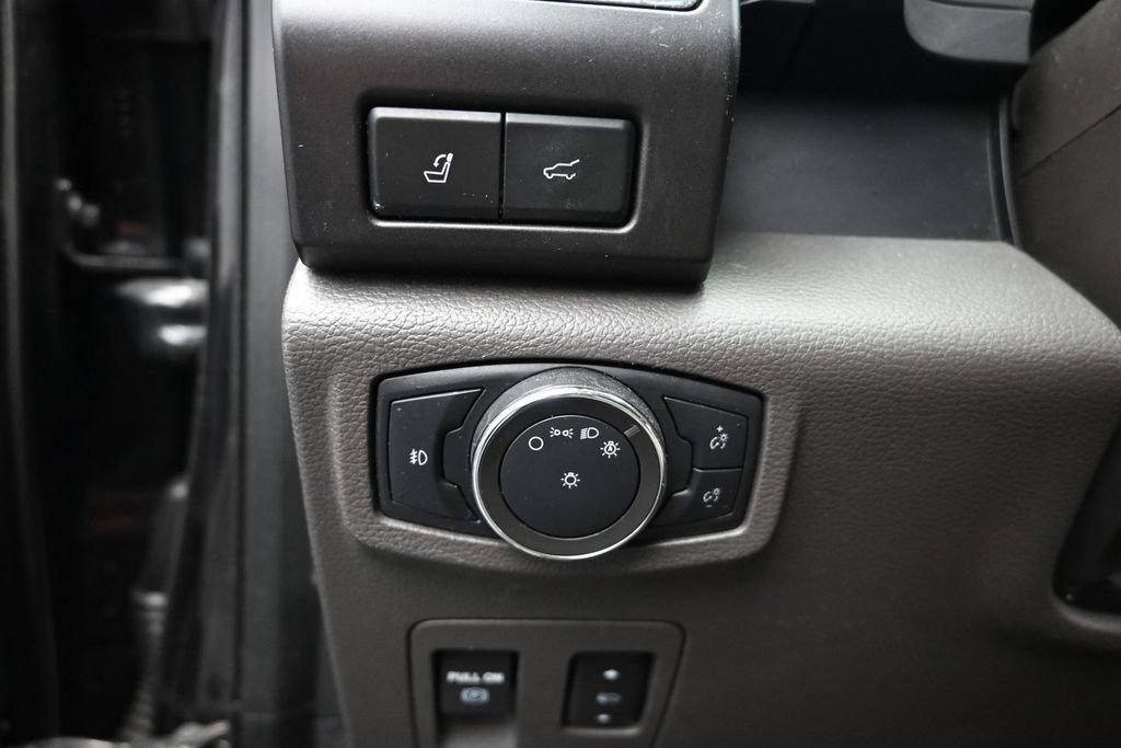 Used 2020 Ford Expedition Max Limited RWD image 12