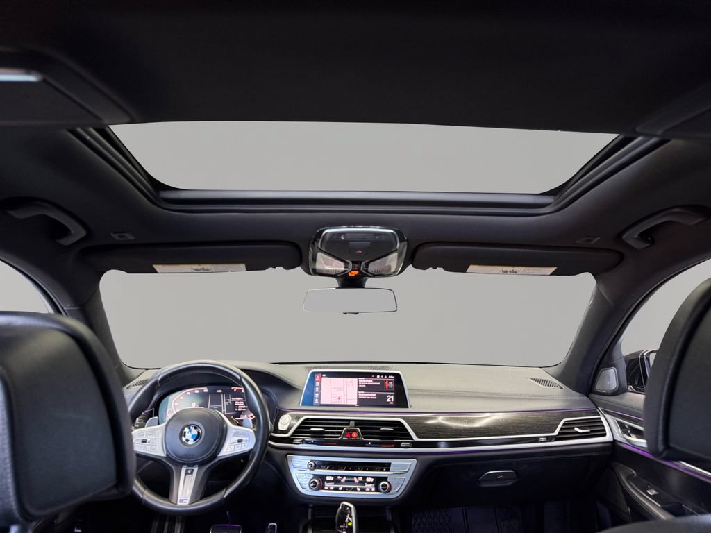 Used 2021 BMW 740i w/ M Sport Package RWD image 28