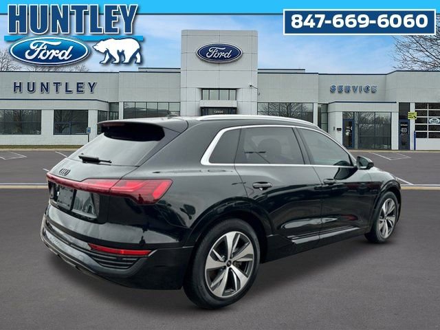 Used 2024 Audi Q8 e-tron Premium Plus w/ Premium Plus Package AWD/4WD image 5