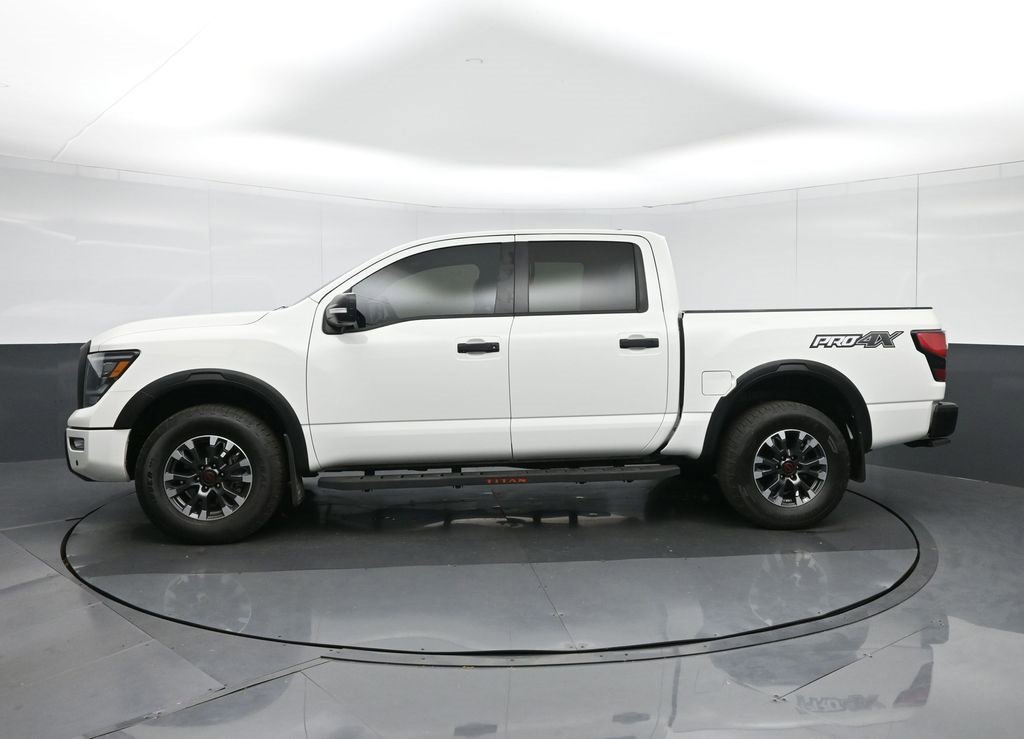 Used 2023 Nissan Titan PRO-4X w/ Pro-4x Convenience Package image 4