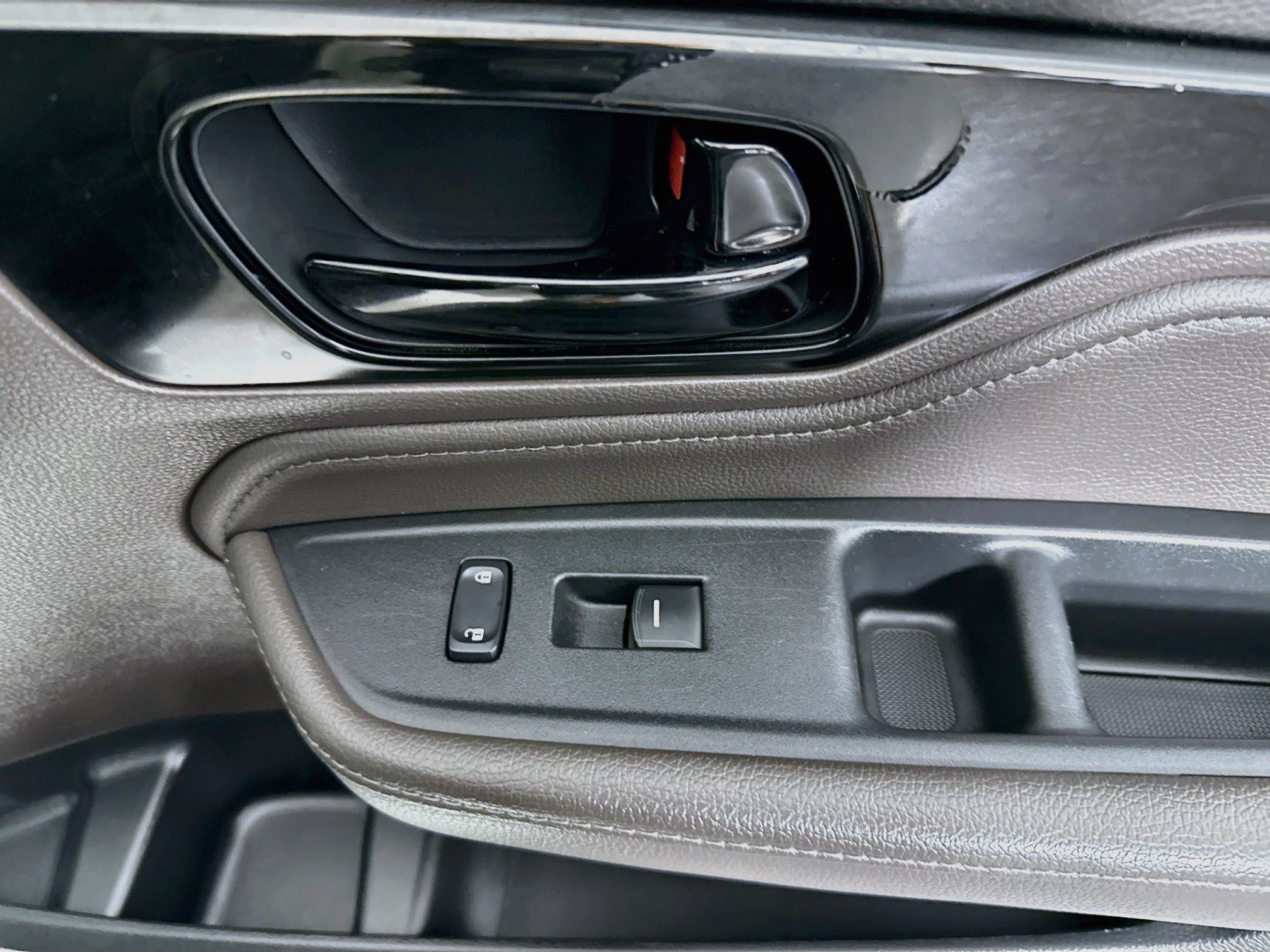 Used 2018 Honda Odyssey Elite image 29