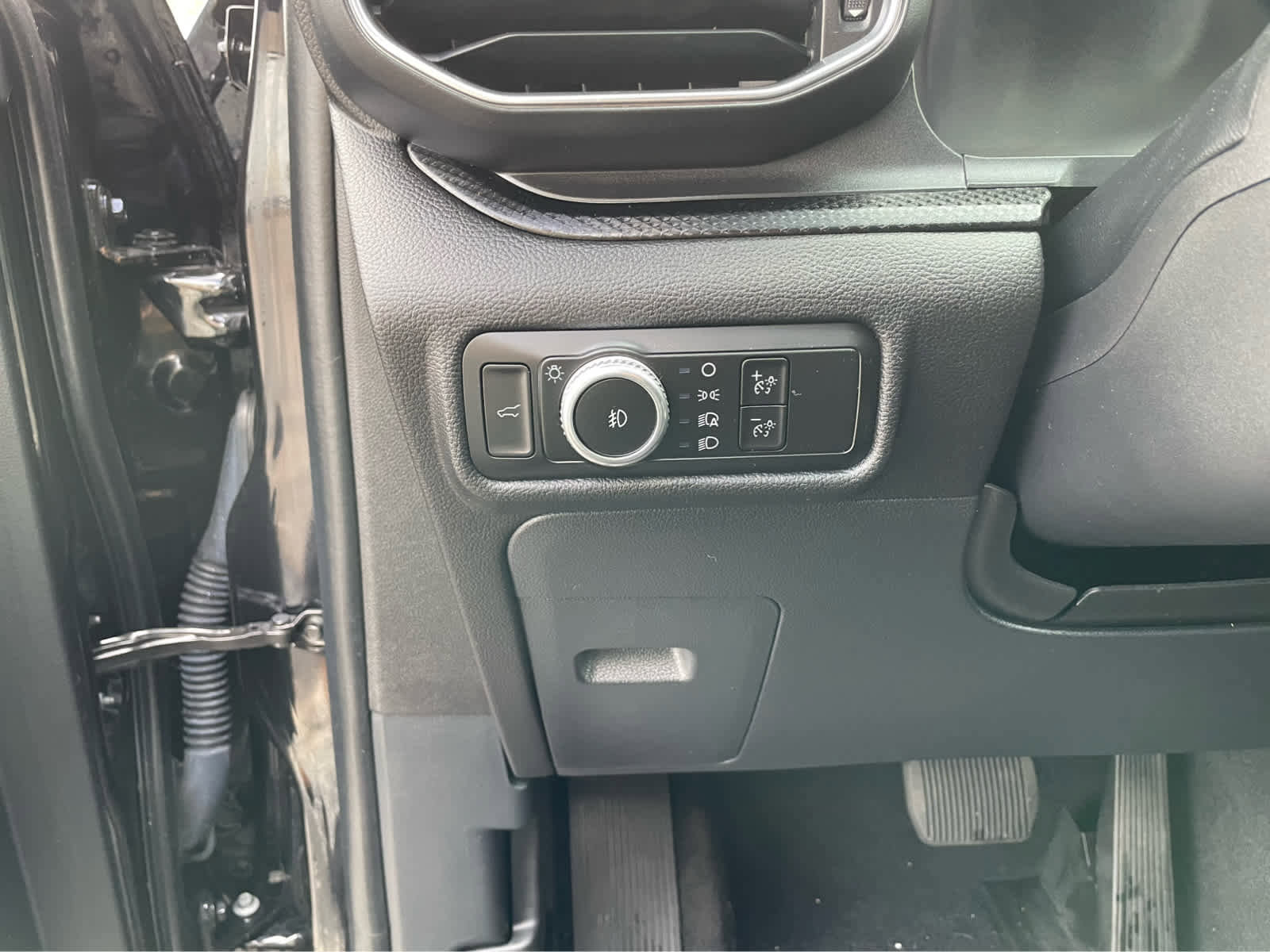 Used 2023 Ford Explorer ST w/ Equipment Group 401A image 13