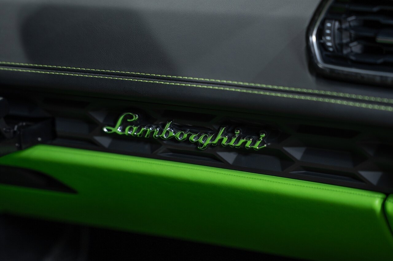 Used 2018 Lamborghini Huracan LP 580-2 RWD image 59