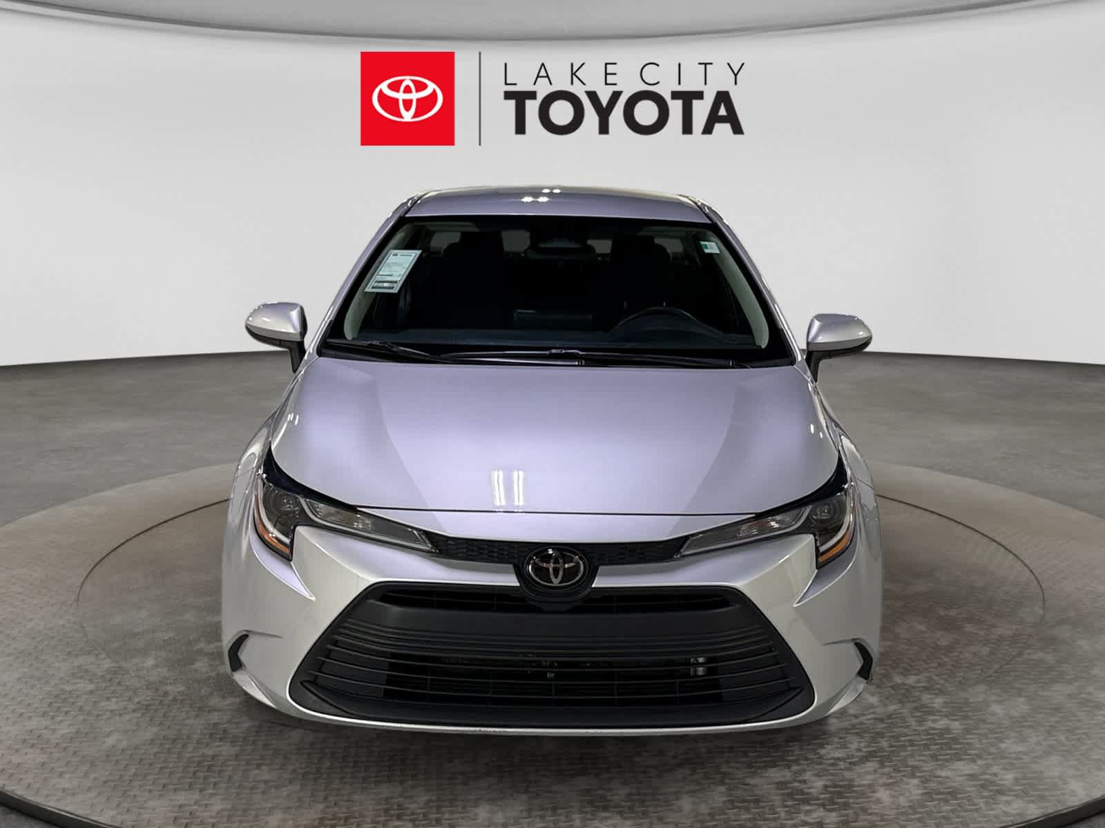 Used 2024 Toyota Corolla LE FWD image 14