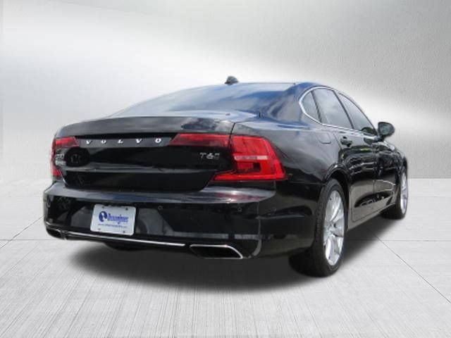 Used 2017 Volvo S90 T6 Momentum w/ Vision Package AWD/4WD image 3