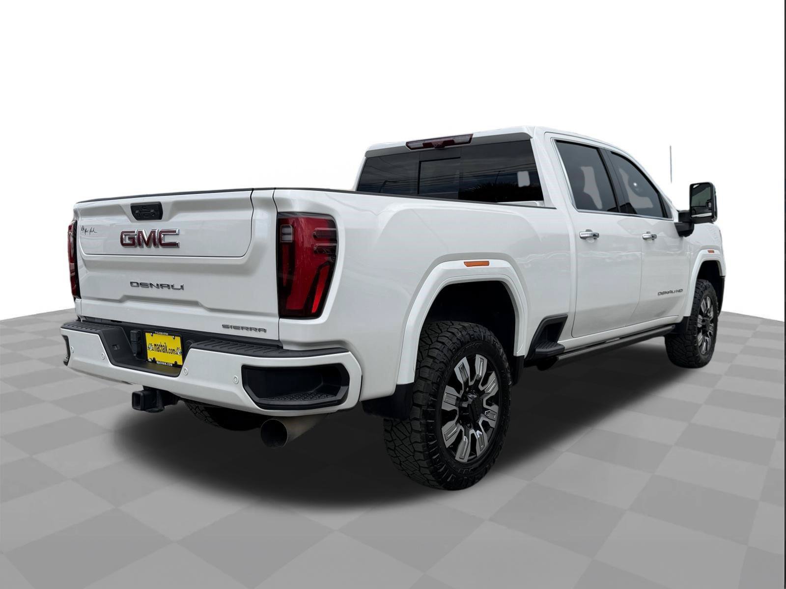 Used 2024 GMC Sierra 3500 Denali w/ Denali Reserve Package AWD/4WD image 5