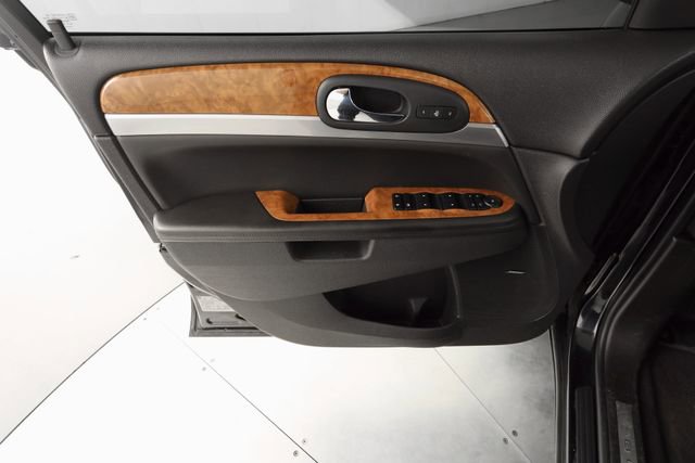 Used 2012 Buick Enclave Premium image 34