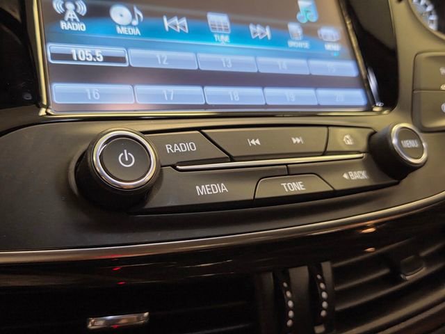 Used 2020 Buick Envision Essence w/ LPO, Active Package image 21