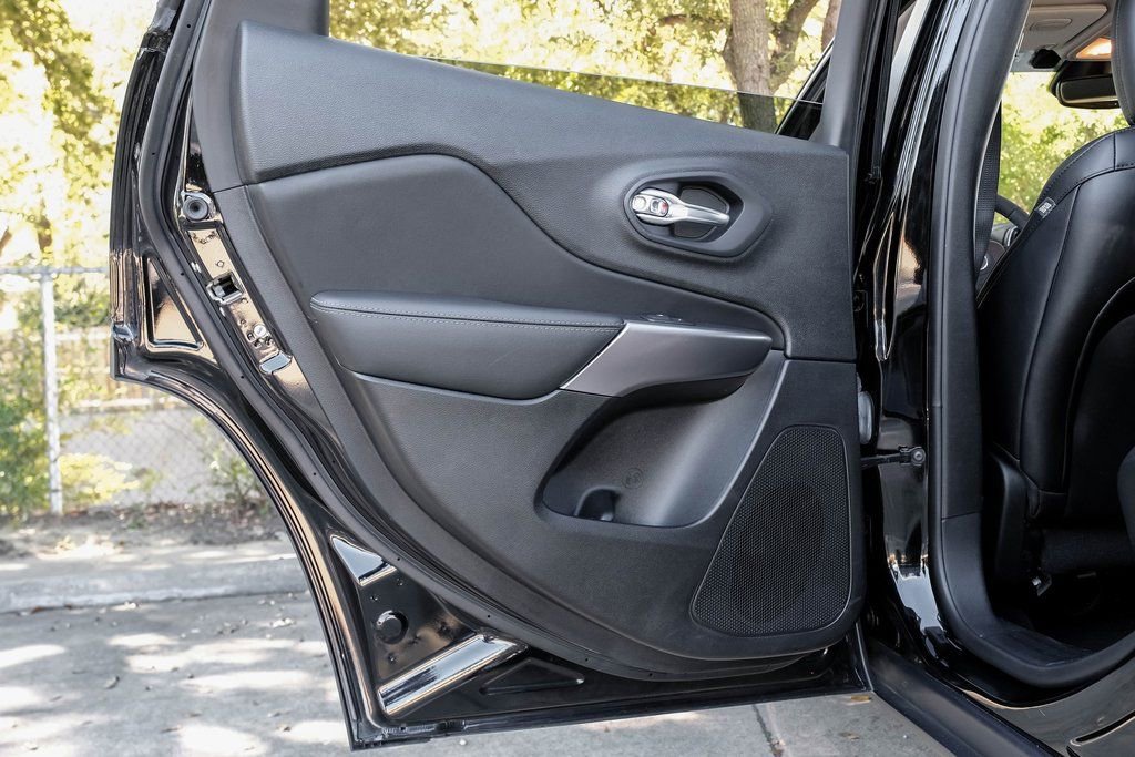 Used 2022 Jeep Cherokee Latitude Lux image 57