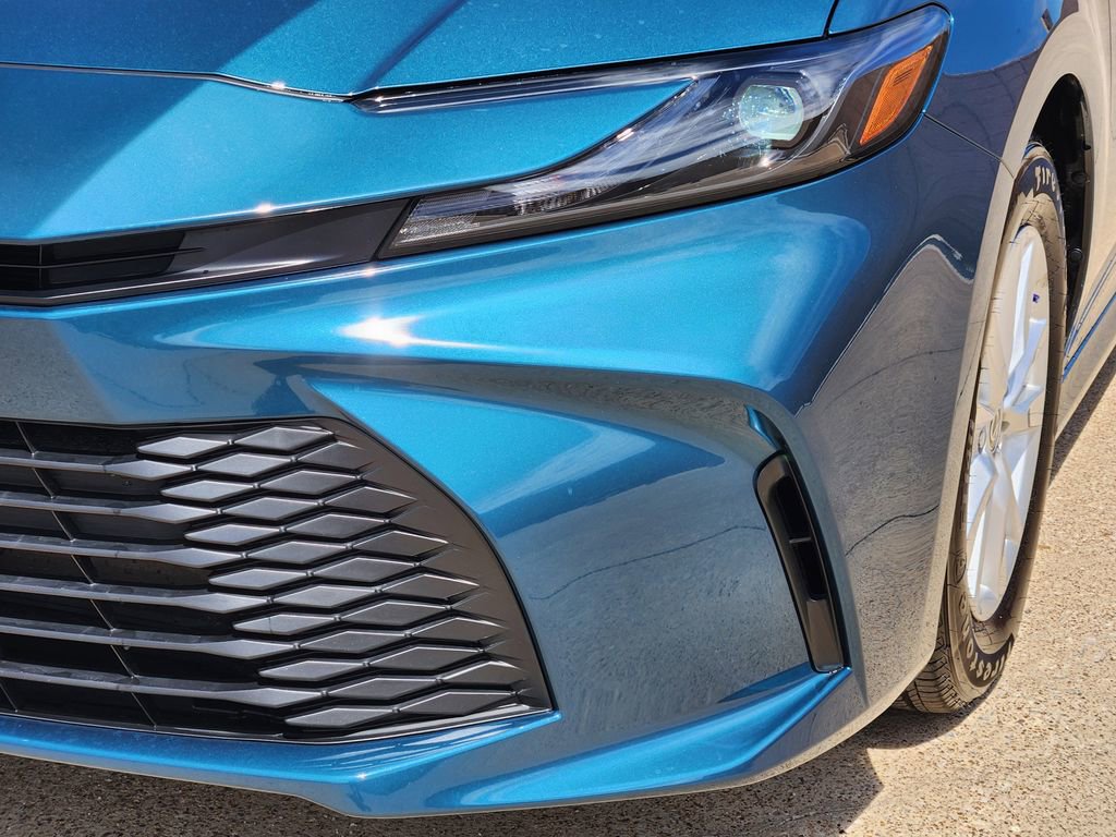 Used 2026 Toyota Camry LE w/ Convenience Package image 8