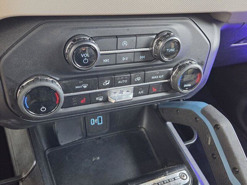 Used 2024 Ford Bronco Wildtrak AWD/4WD image 15