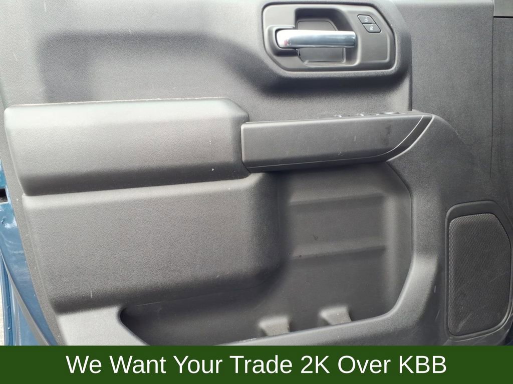 Used 2022 Chevrolet Silverado 2500 Custom w/ Custom Convenience Package image 10