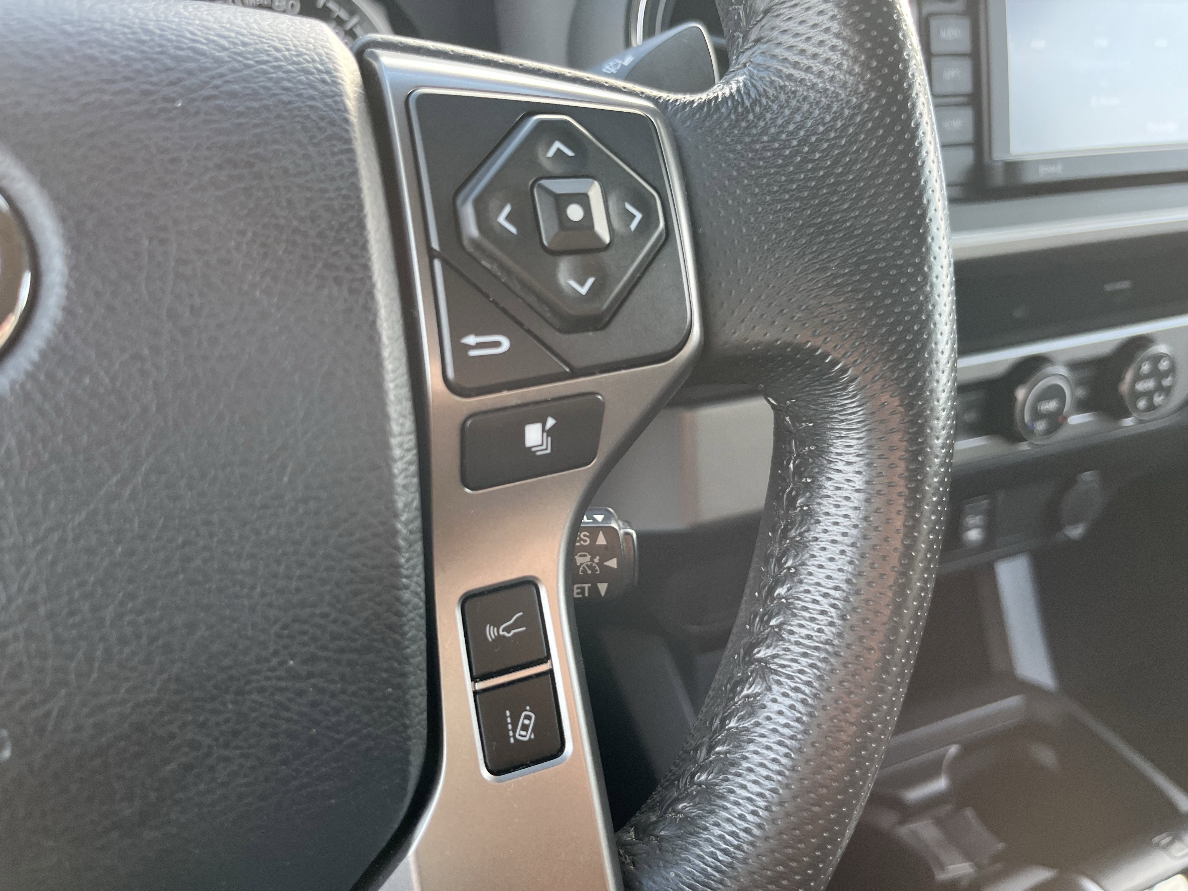 Used 2019 Toyota Tacoma SR5 image 21