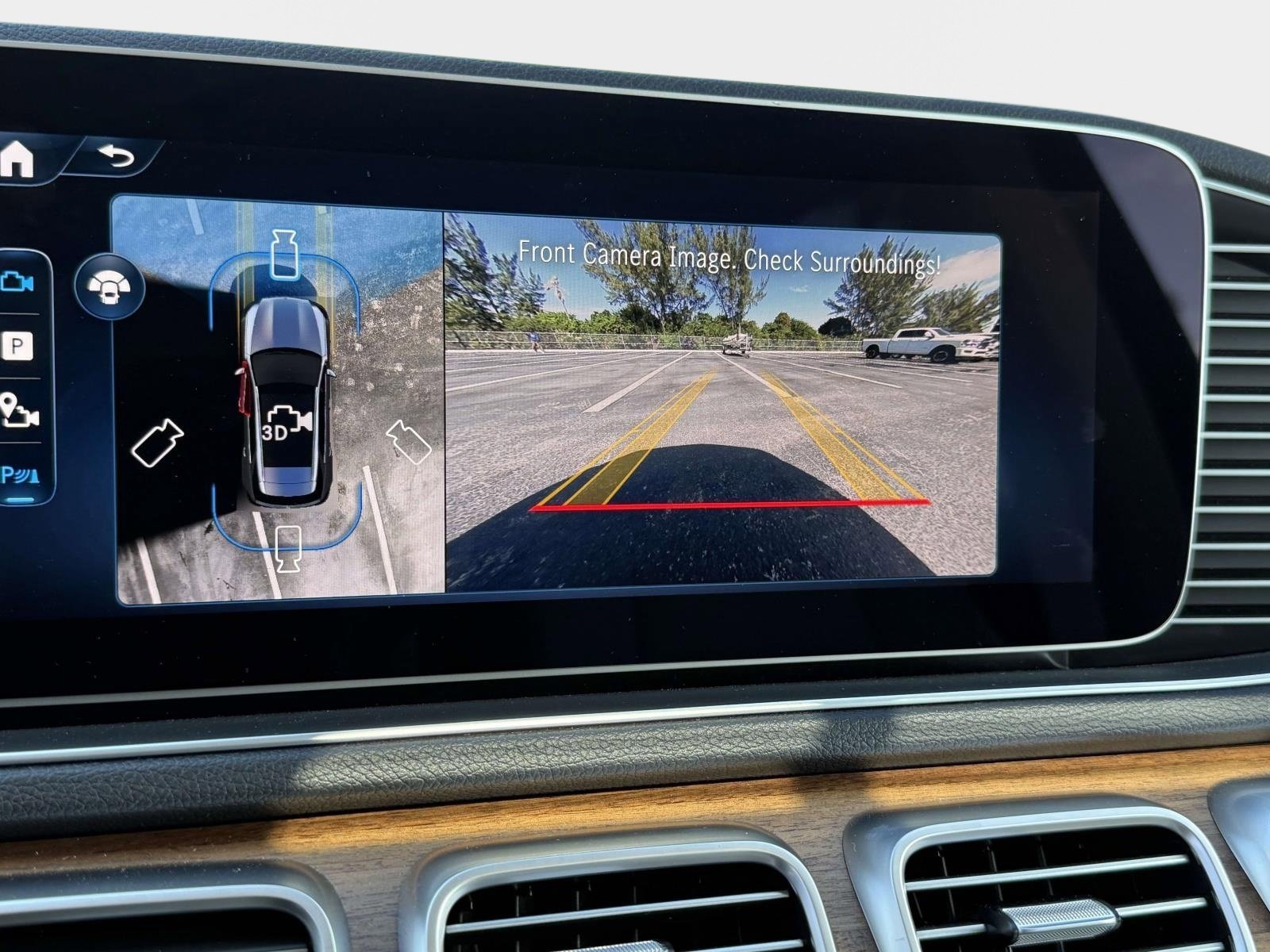 Used 2025 Mercedes-Benz GLE 450e 4MATIC image 48