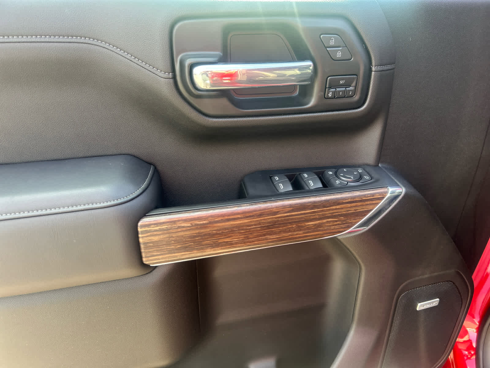 Used 2022 Chevrolet Silverado 1500 High Country w/ LPO, Dark Essentials Package AWD/4WD image 10
