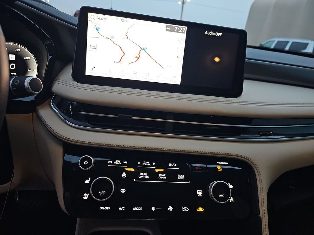 Used 2023 INFINITI QX60 Luxe w/ Cargo Package image 6