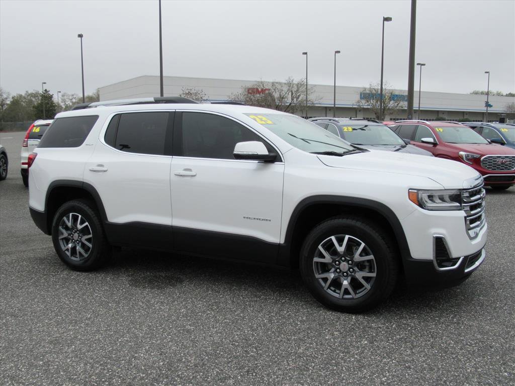 Used 2023 GMC Acadia SLT image 2