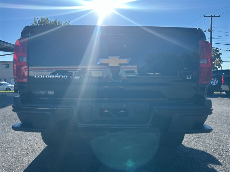 Used 2020 Chevrolet Colorado LT w/ LT Convenience Package AWD/4WD image 4